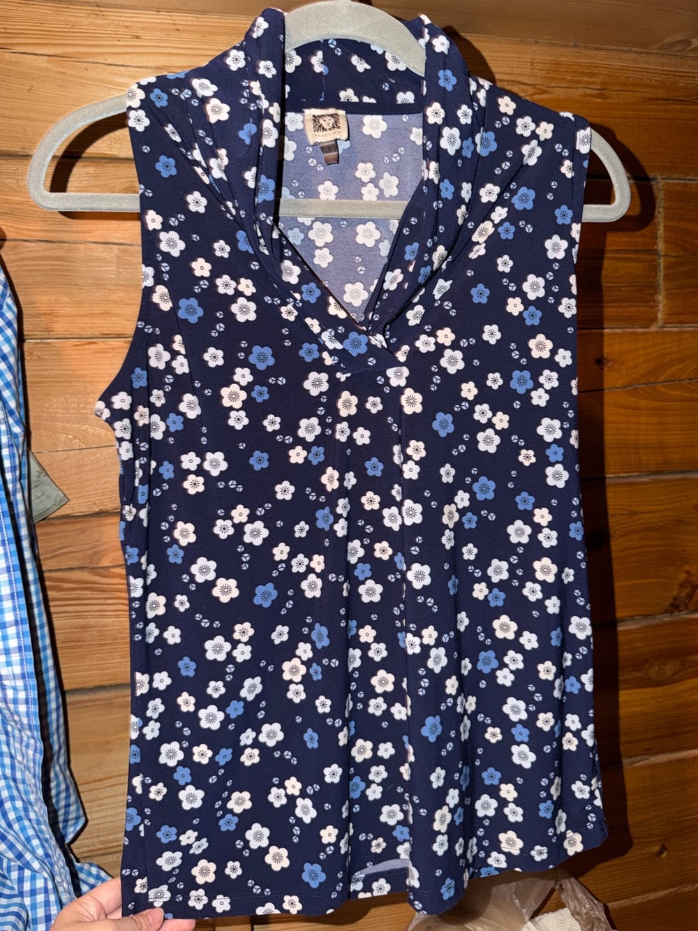 Anne Klein Navy Floral Sleeveless V-Neck Camisole